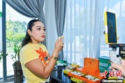 汶上泰国主播品三亚榴莲：“尝到了家乡味”